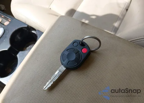 2008 Ford Escape Limited z USA, uszkodzony, nr VIN 1FMCU94118KB49750